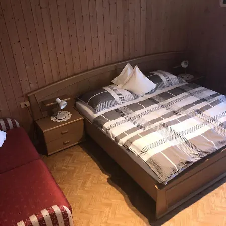 Oberkirn Frühstückspension