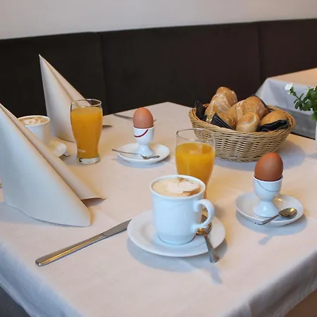 Bed & Breakfast Oberkirn Schenna